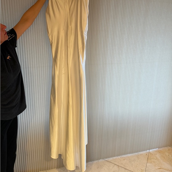 Albina Dyle white dress with crystals size small - Picture 4 of 4